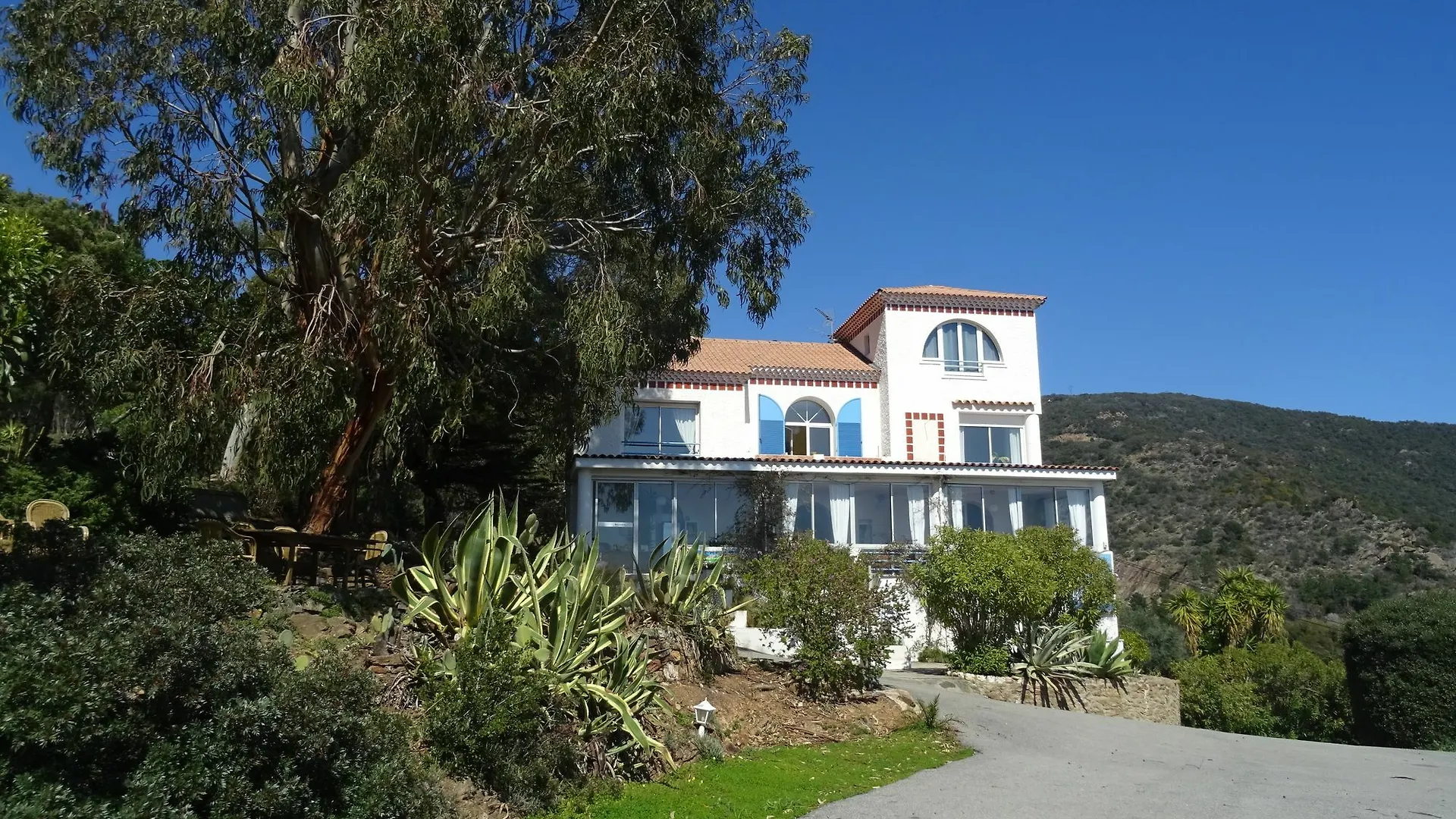 Azur Hotel Le Lavandou 3*,