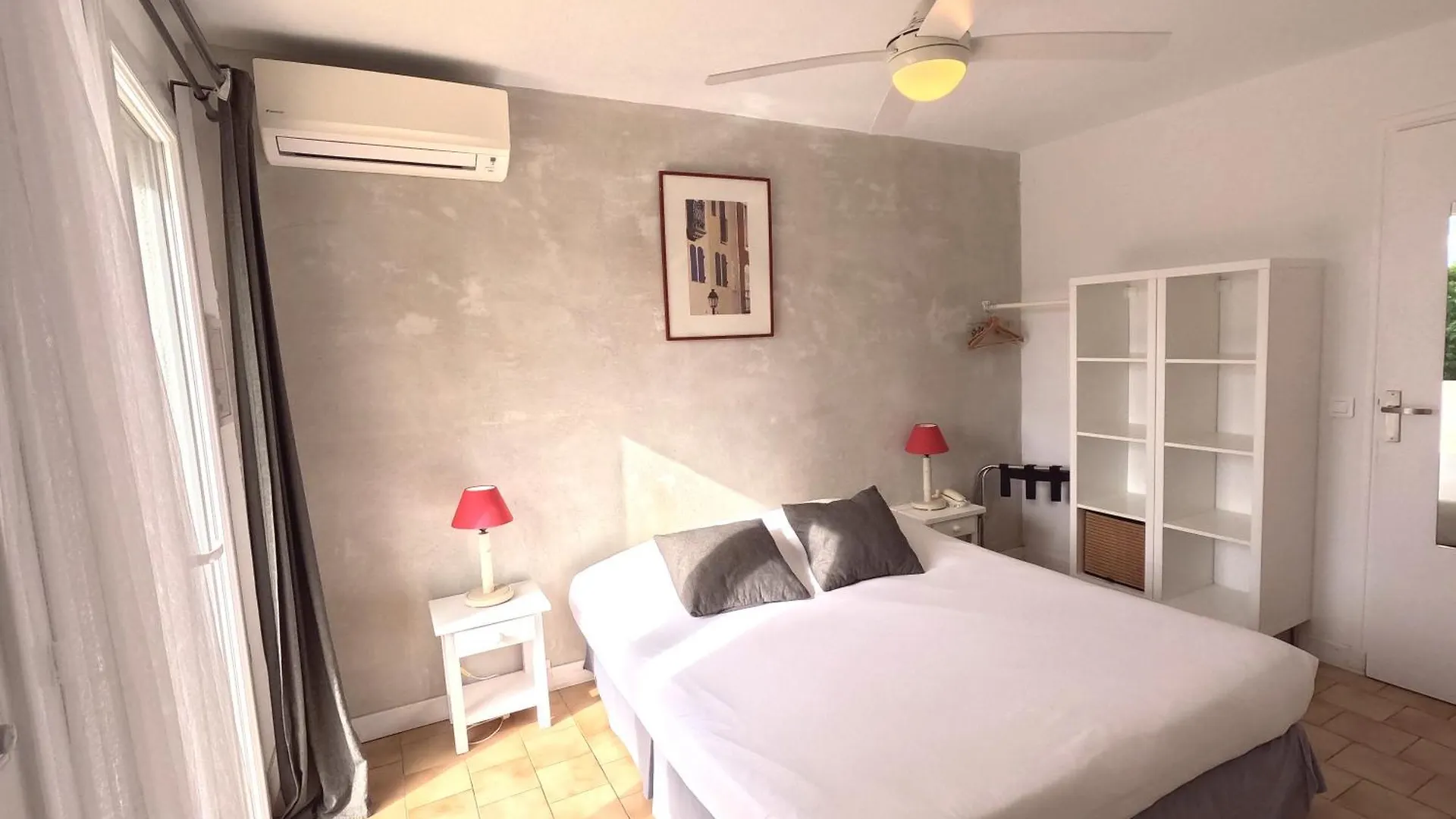 Azur Hotel Le Lavandou 3*,  France
